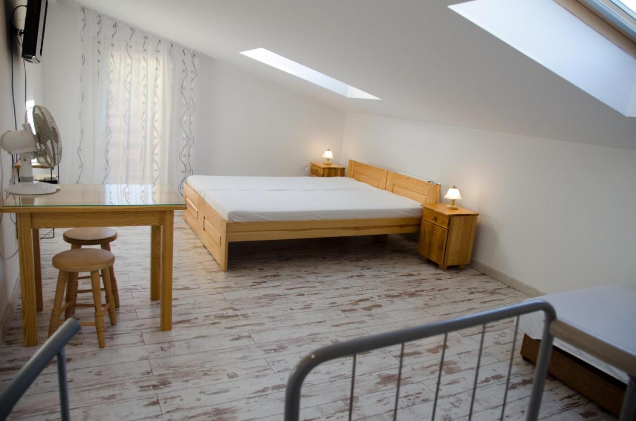 Pod Debami Villa Wadowice Buitenkant foto