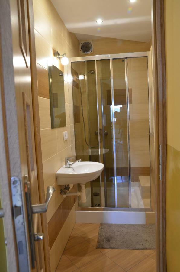 Pod Debami Villa Wadowice Buitenkant foto
