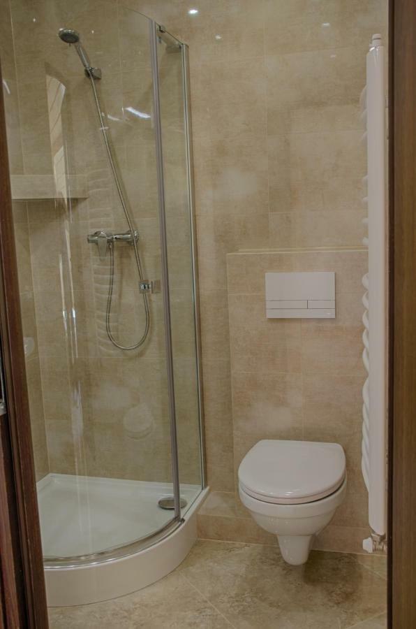 Pod Debami Villa Wadowice Buitenkant foto